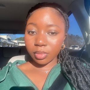 Meet your Posher, Mariama